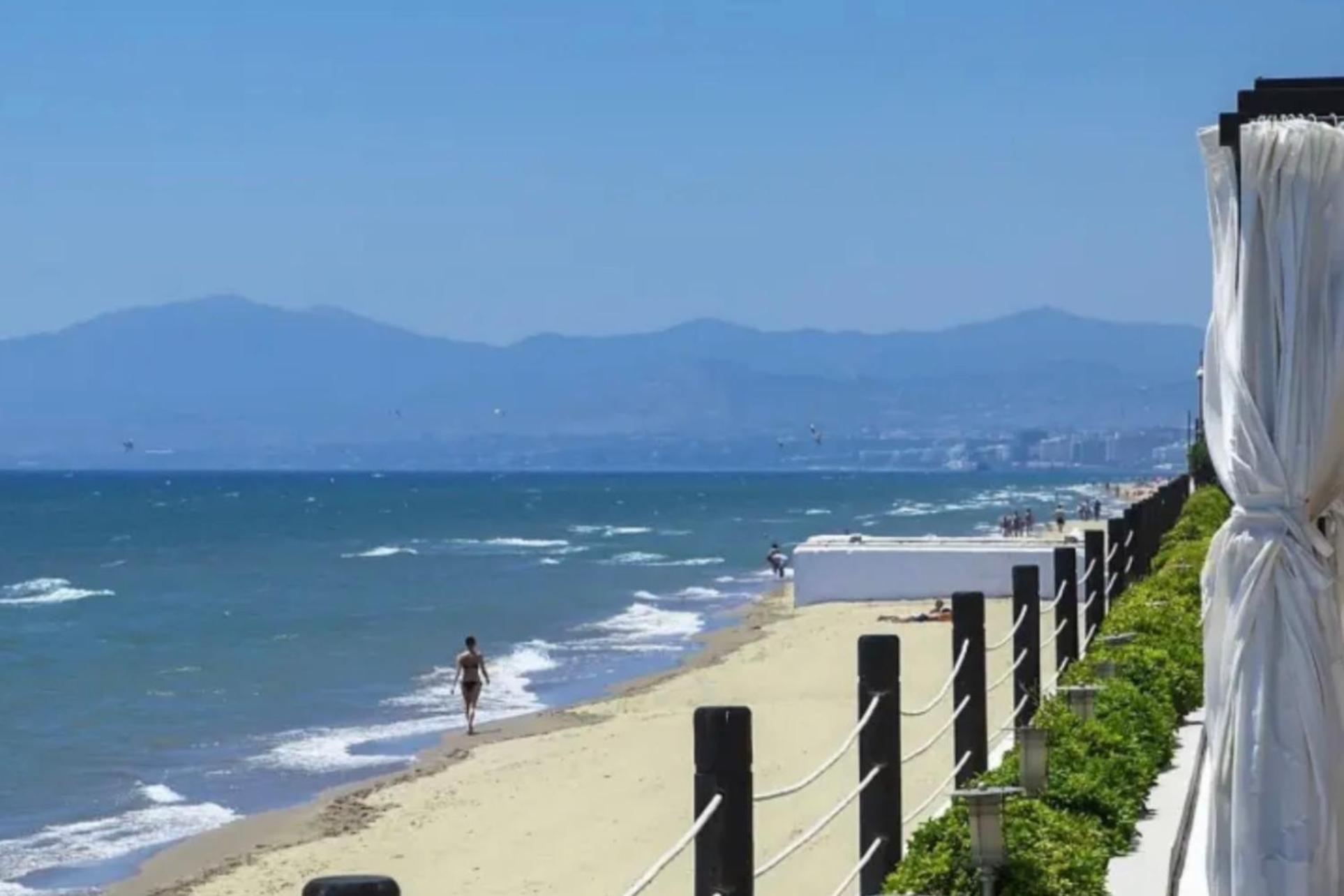 Marbella Beachfront - Beachside Apartment With Stunning Sea Views Exterior photo