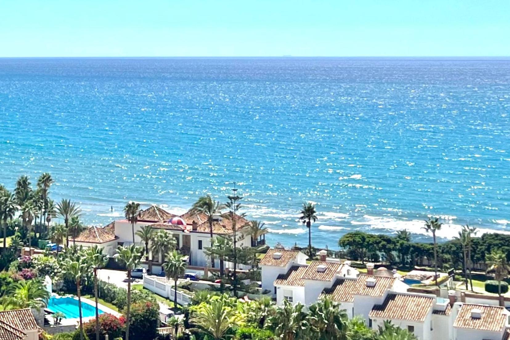 Marbella Beachfront - Beachside Apartment With Stunning Sea Views Exterior photo